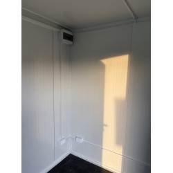 Skladový lodní kontejner s kanceláří CG20